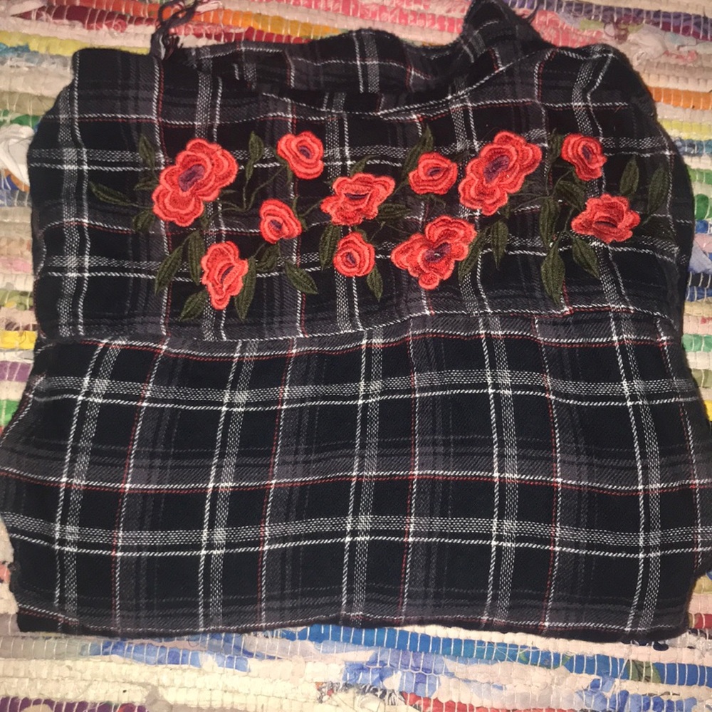 American Eagle Grunge Flannel Rose Embroidery